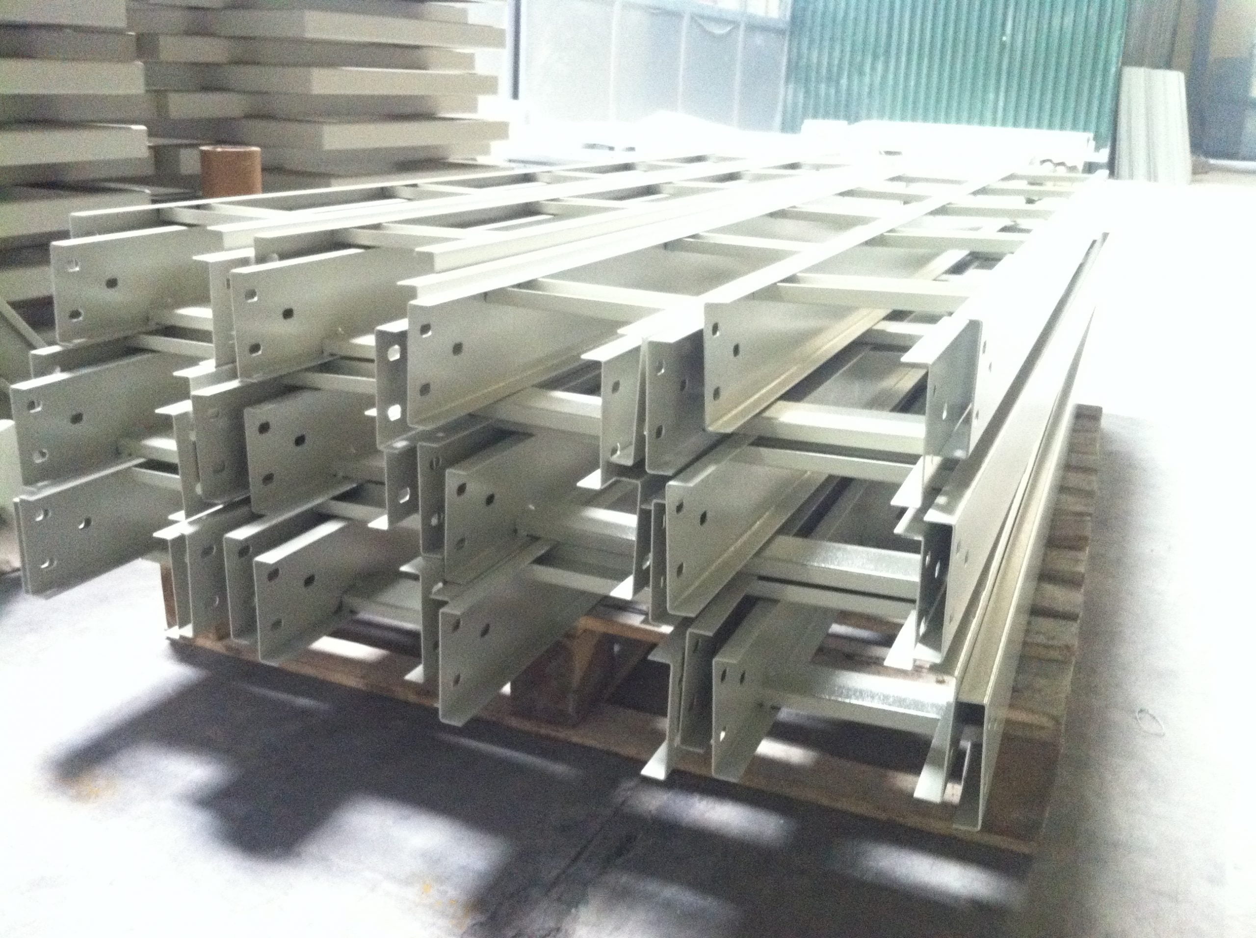 Máng cáp chất lượng có sẵn, tiến độ sản xuất nhanh